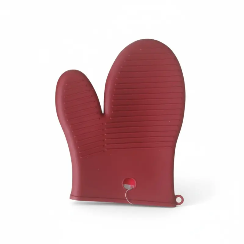 Red Heat-Resistant Silicone Oven Mitt 1