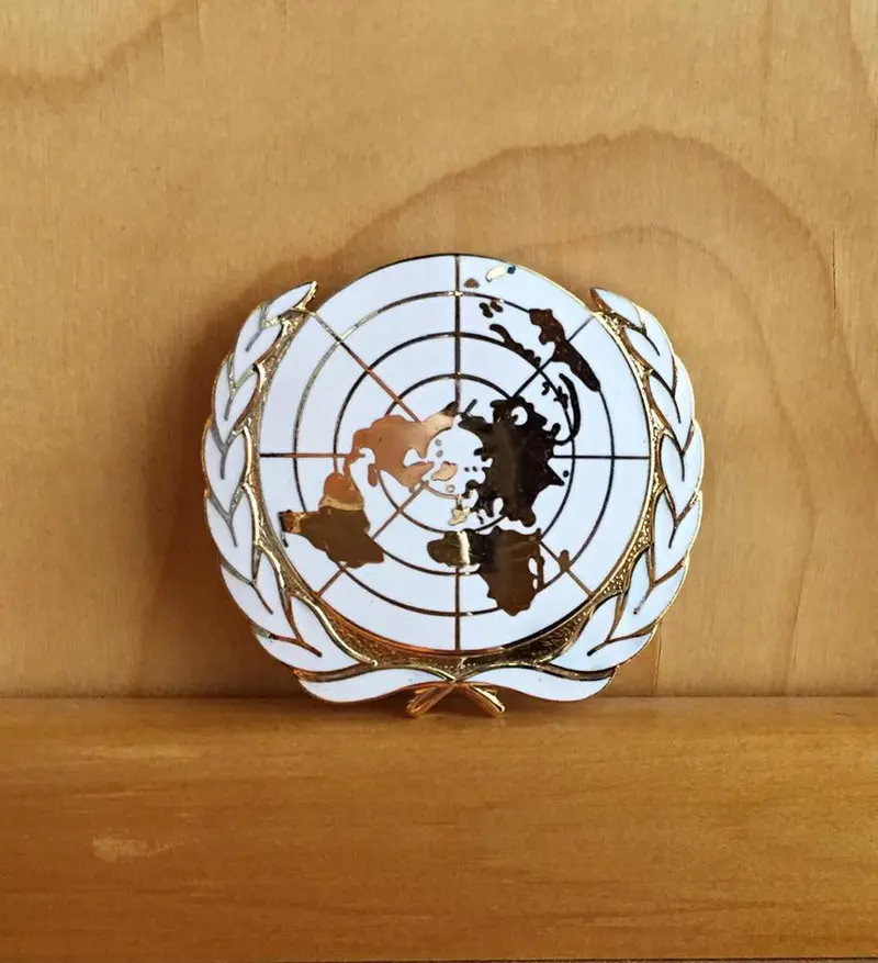 United Nations Metal Hat Badge – Enlisted Rank 1